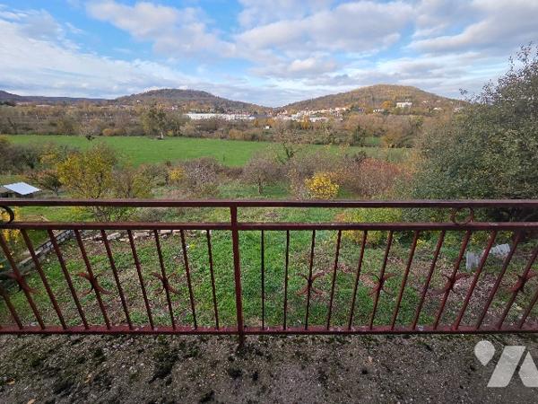 Pavillon de plain-pied sur sous-sol, à rénover à ECROUVES