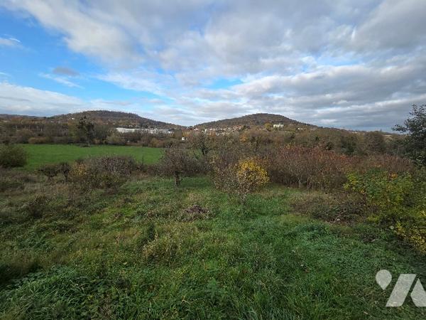Pavillon de plain-pied sur sous-sol, à rénover à ECROUVES