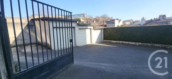 Appartement F4 à vendre  4 pièces - 103,84 m 2   AURILLAC  - 15