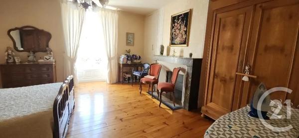 Appartement F4 à vendre  4 pièces - 103,84 m 2   AURILLAC  - 15
