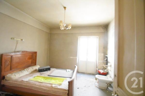 Immeuble à vendre  482 m 2   VICHY  - 03