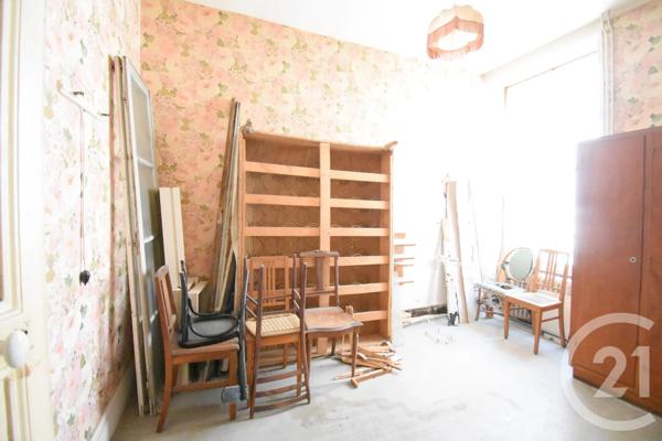 Immeuble à vendre  482 m 2   VICHY  - 03