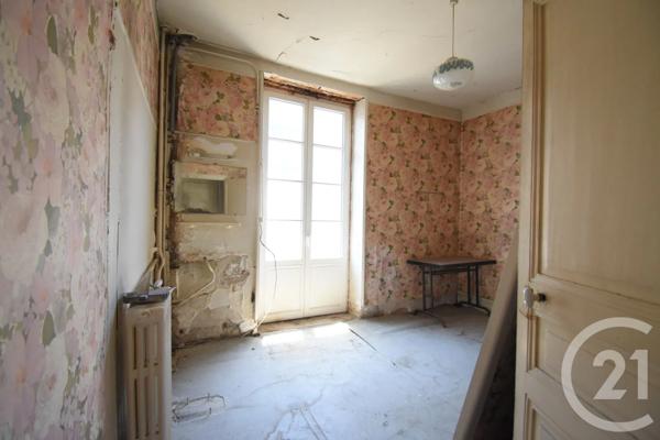 Immeuble à vendre  482 m 2   VICHY  - 03