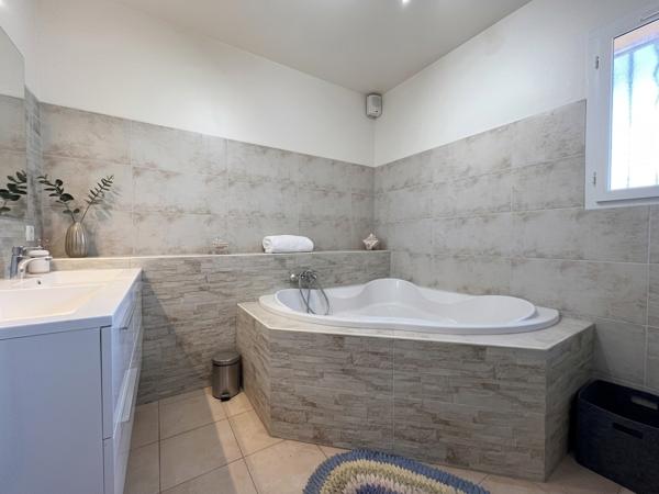 Maison Individuelle Saint Andre De La Roche 160 m2