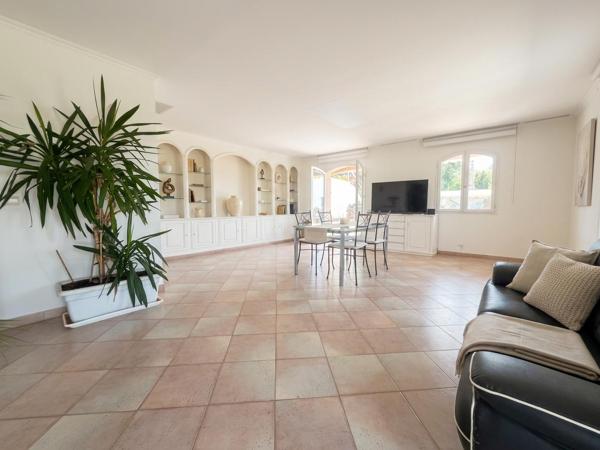 Maison Individuelle Saint Andre De La Roche 160 m2