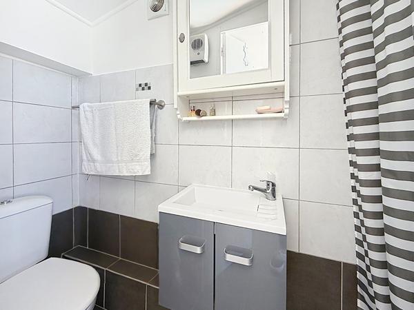 A VENDRE EN EXCLUSIVITE ! Maison Vidauban - 80 m2 - piscine - dépendance - quartier calme
