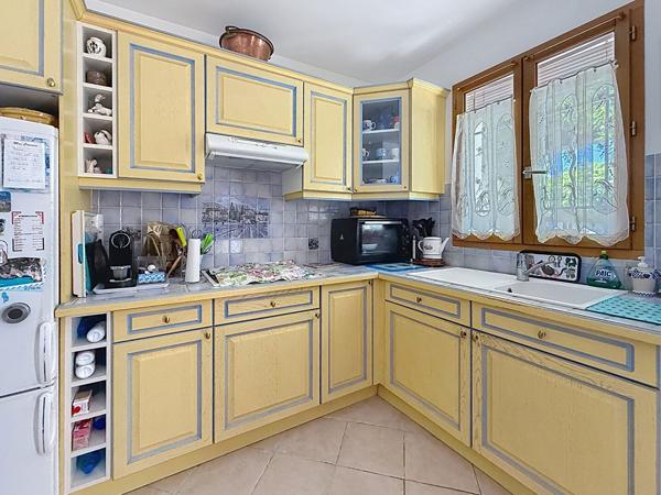 A VENDRE EN EXCLUSIVITE ! Maison Vidauban - 80 m2 - piscine - dépendance - quartier calme