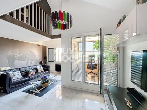 Appartement Duplex dernier étage + terrasse (Ferrandière, Maion neuve)