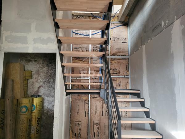 SAUJON- Maison EN PARTIE à rénover - coeur de ville