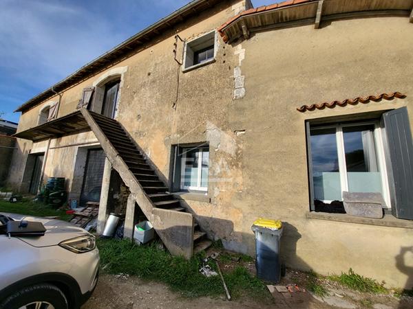 SAUJON- Maison EN PARTIE à rénover - coeur de ville
