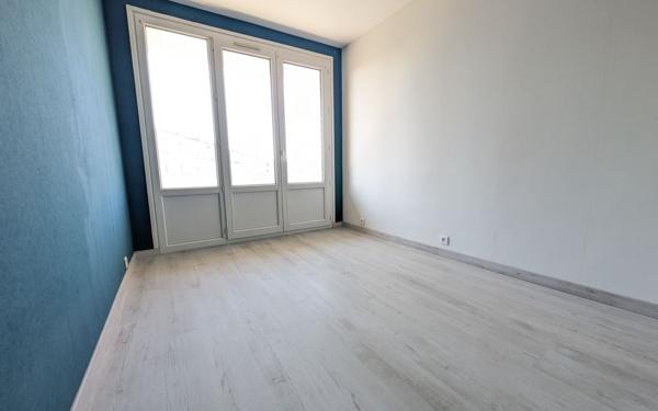 Appartement à vendre    4 pièces • 65,95 m2 Saint-Quentin