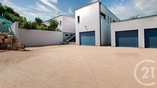 Maison à vendre  4 pièces - 238 m2 CORBARIEU - 82