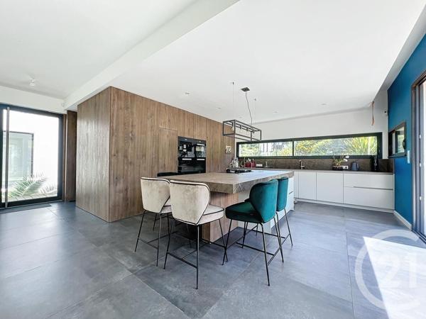 Maison à vendre  4 pièces - 238 m2 CORBARIEU - 82