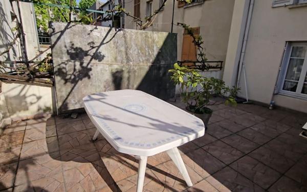 Maison à vendre    6 pièces • 115 m2 Saint-Denis