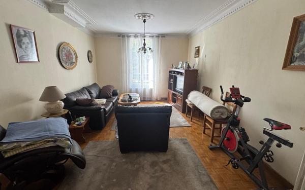 Maison à vendre    6 pièces • 115 m2 Saint-Denis