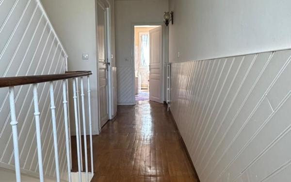 Maison à vendre    6 pièces • 115 m2 Saint-Denis