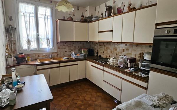 Maison à vendre    6 pièces • 115 m2 Saint-Denis