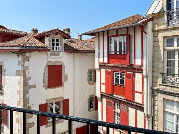 Appartement Saint Jean De Luz 3 pièce(s) 68 m2 ascenseur proche plage