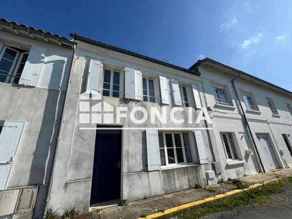 Location Maison 3 pièces 85.07 m² - 8 RUE DU 4 SEPTEMBRE Rochefort Sur Mer 17300