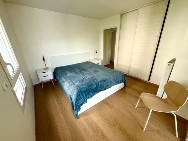 Appartement Grenoble 2 pièces meublé 40 m2 Résidence PLAZA avec terrasse