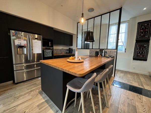 Maison à louer 1 200 € CC Angoulême 3 p 81 m² DPE C