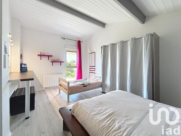 Maison à vendre 5 pièces 155 m² Saint-Saturnin