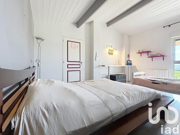 Maison à vendre 5 pièces 155 m² Saint-Saturnin