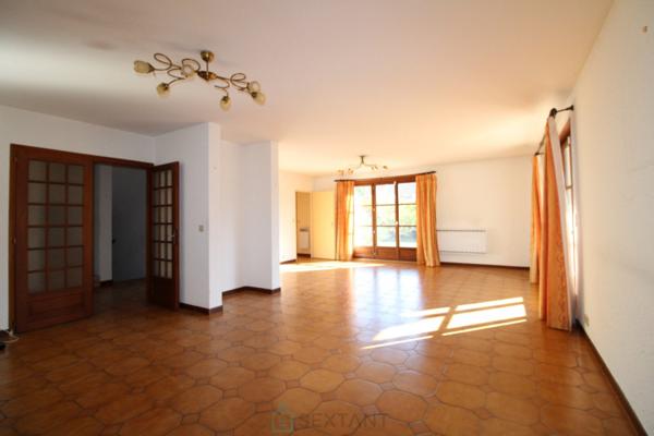 Villa 5 pièces 185 m² Saint-Genis-Pouilly