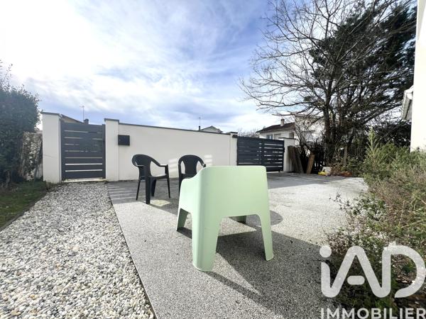 Maison à vendre 8 pièces 165 m² Saint-Pierre-du-Mont