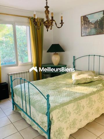 Jolie villa avec piscine