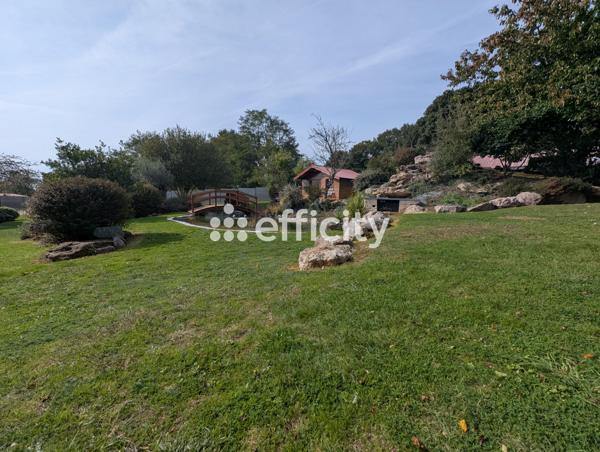 Maison 10 pièces - 240 m²