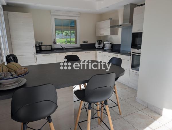 Maison 10 pièces - 240 m²