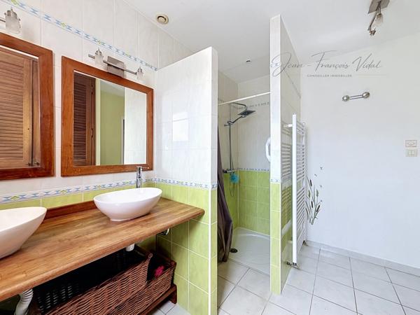 Maison indépendante, entièrement climatisée, avec jardin sans vis-à-vis à Saint-Paul-Trois-Châteaux(26)