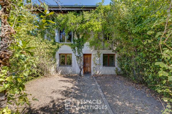 Maison Néo-Victorienne, vue lac avec dépendance