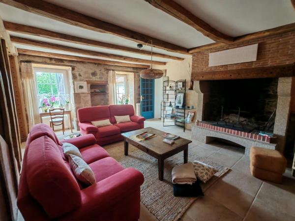 Maison de charme pour les amoureux des pierres