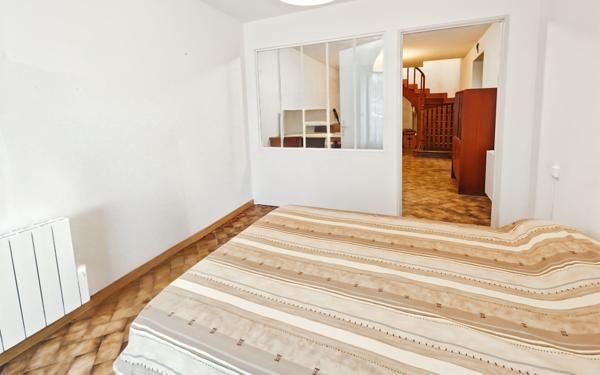 Maison à vendre    6 pièces •  Montricoux