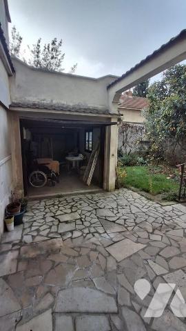 Sur la commune de LIVRY-GARGAN (Seine-Saint-Denis) Maison de 5PP et sous-sol aménagé