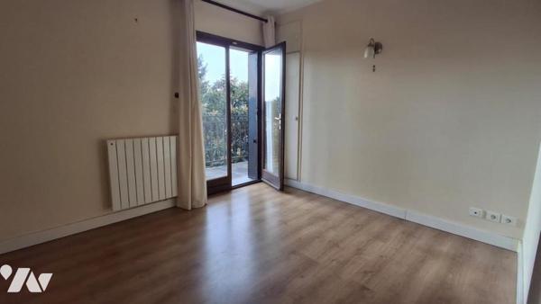 Sur la commune de LIVRY-GARGAN (Seine-Saint-Denis) Maison de 5PP et sous-sol aménagé