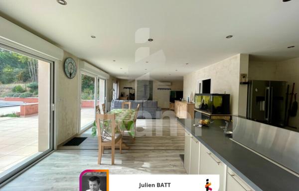 Maison de 220 m²