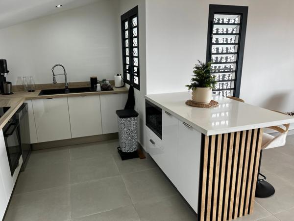 Appartement Neuf F3 vue océan LA SALINE LES BAINS (974)