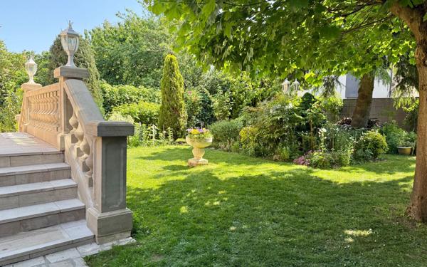 Maison à vendre    7 pièces • 148 m2 Ballainvilliers