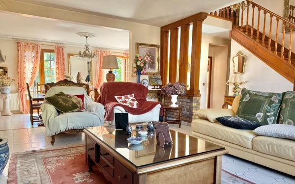 Maison à vendre    7 pièces • 148 m2 Ballainvilliers