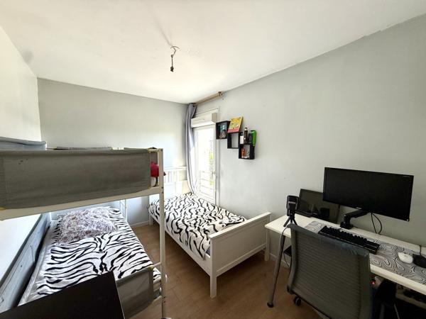 Aulnay-sous-Bois (93600) 4 Pièces avec balcon, parking et cave proche futur métro, RER B