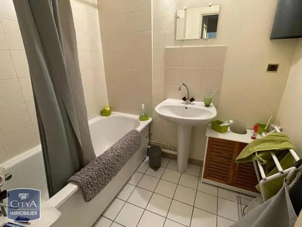 Appartement à louer 2 pièces 48.81m²