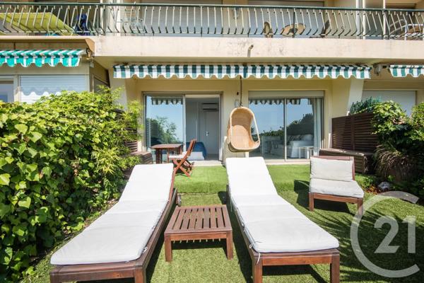 Appartement F2 à vendre  2 pièces - 36,32 m 2   VILLEFRANCHE SUR MER  - 06