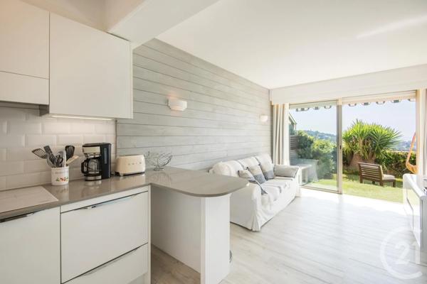 Appartement F2 à vendre  2 pièces - 36,32 m 2   VILLEFRANCHE SUR MER  - 06