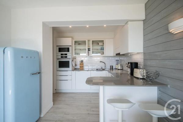 Appartement F2 à vendre  2 pièces - 36,32 m 2   VILLEFRANCHE SUR MER  - 06