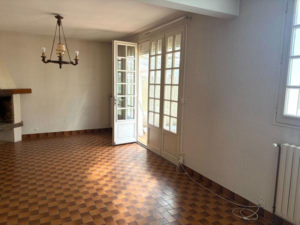 Maison familiale - 6 chambres idéalement située à Sablé sur Sarthe