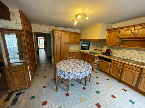 Maison à VALLON-SUR-GEE, 72540 - 7 pièces 200m²