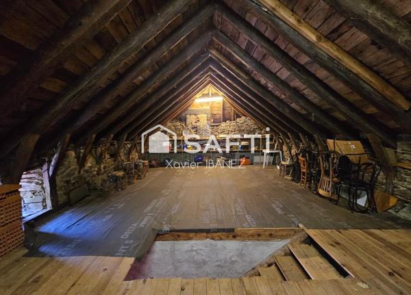 Ancien corps de ferme Chaudes-Aigues (Ventuéjols)